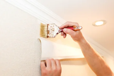 Pose de papier peint à Lachapelle-sous-Rougemont — revêtements muraux et toiles de verre